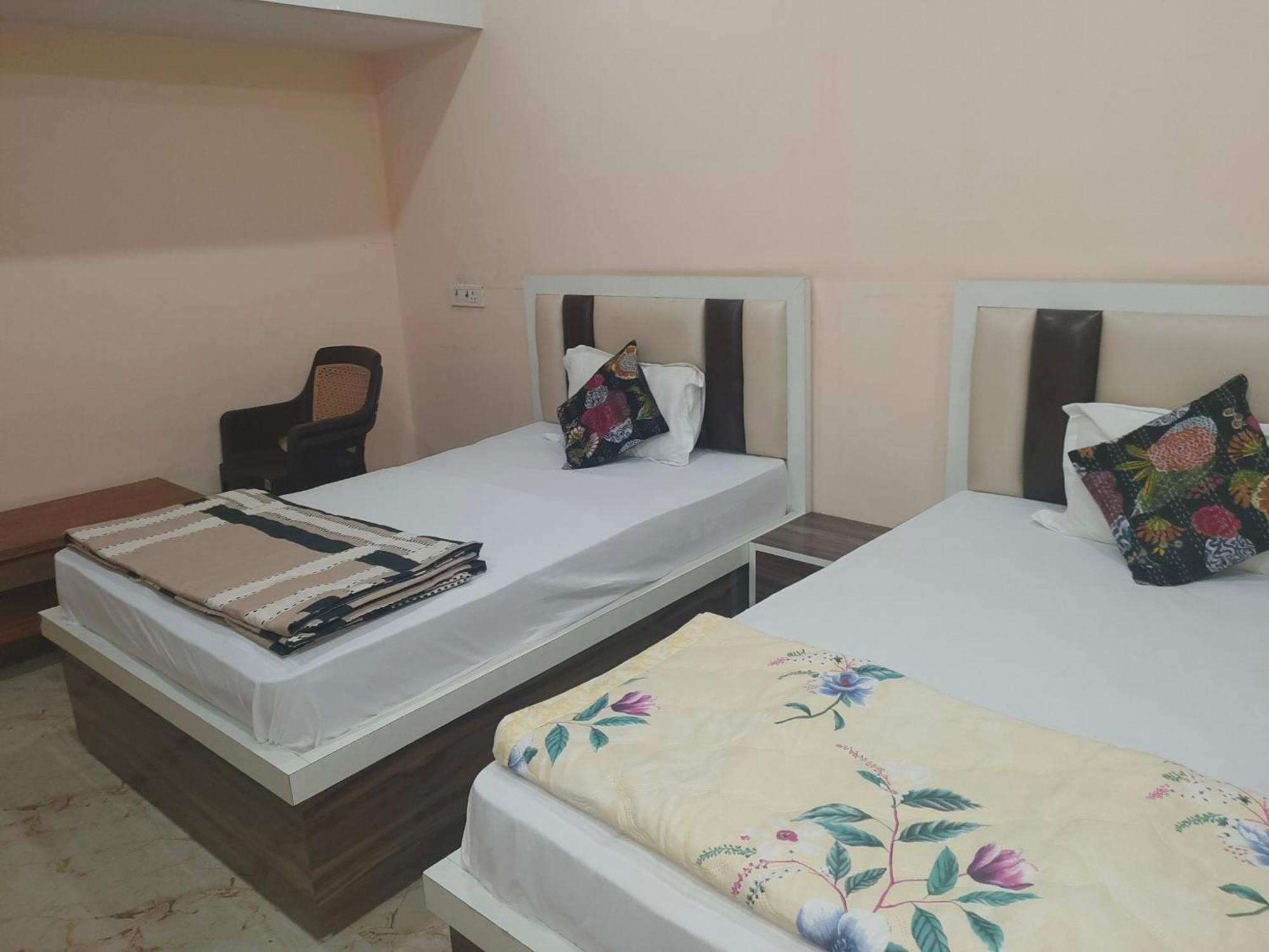 The Orchid Villa Homestay - Walkable Distance From Taj Mahal Agra  Exterior foto