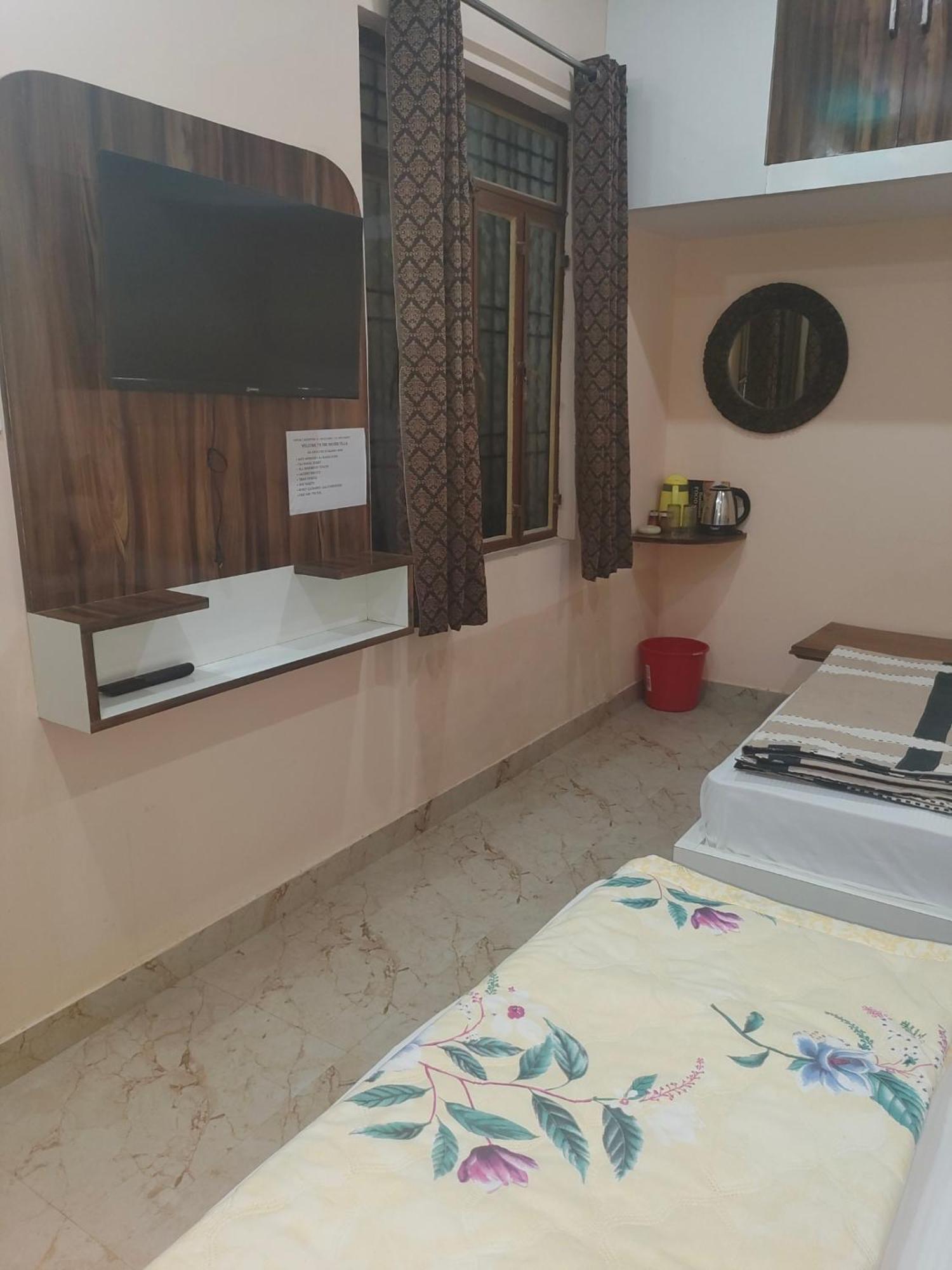 The Orchid Villa Homestay - Walkable Distance From Taj Mahal Agra  Exterior foto